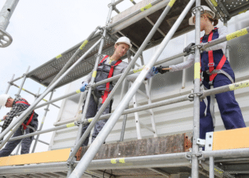 Wie Gerüstbau Ihre Bauprojekte sicherer und effizienter macht
